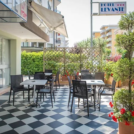 Levante Sul Mare Hotel