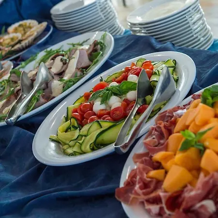 Levante Sul Mare Hotel 3*